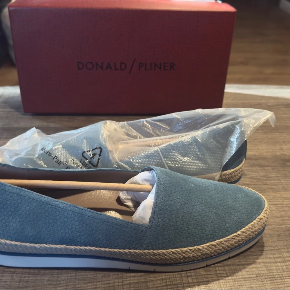 Donald J. Pliner Blue and Tan Espadrilles with Jute Sole